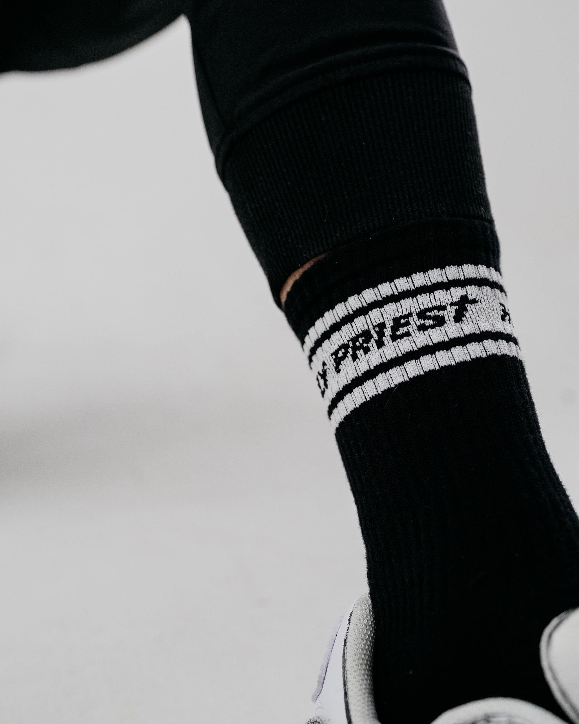 HOLY PRIEST - Signature Socks Black